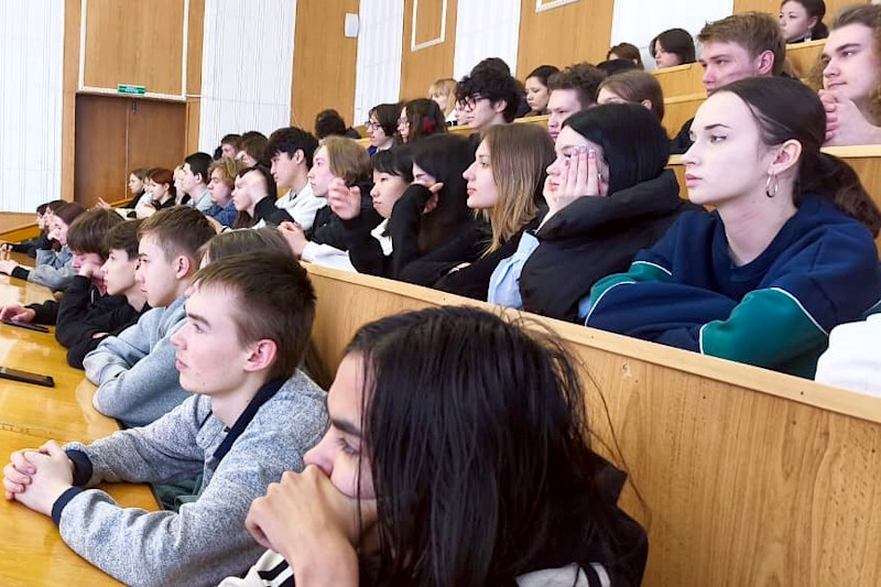 Кураторский час на тему: «Правовая культура молодёжи как основа ответственного гражданства в условиях новой Конституции»
